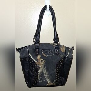 Realtree Black Camo Shoulder Bag